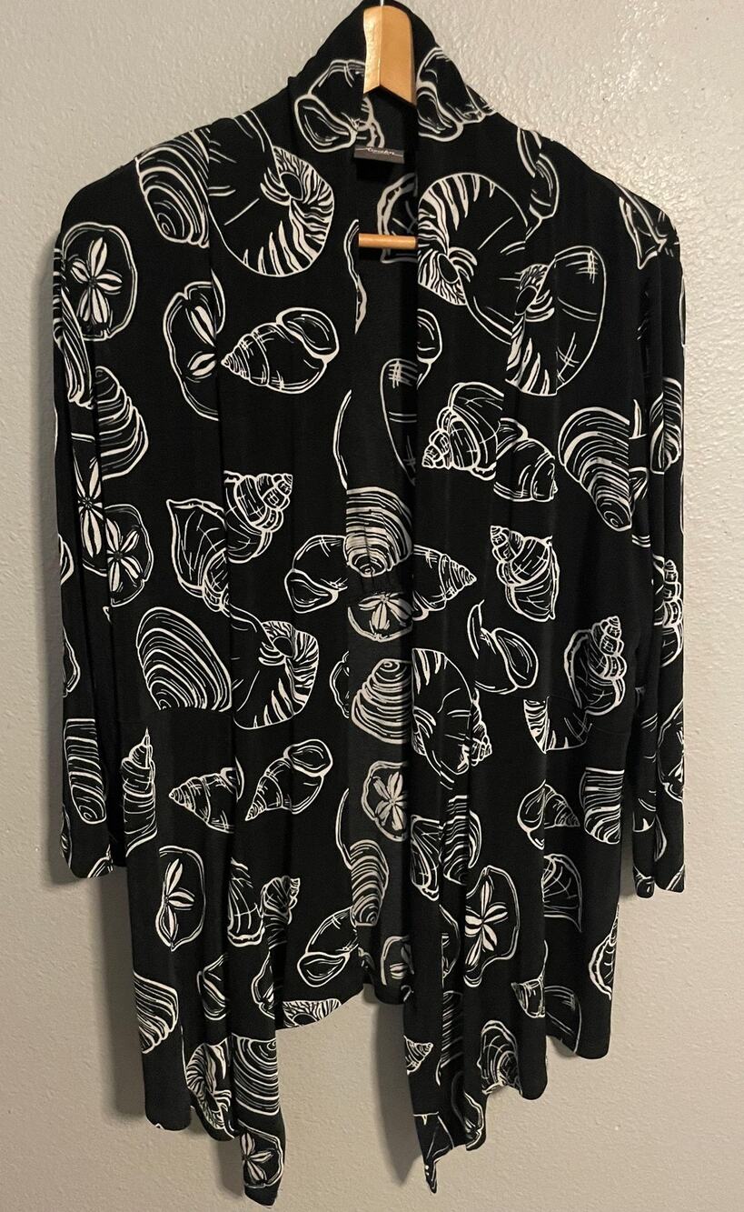 Chicos Cardigan Womens 2 Large Open Front Black White Shell Print Slinky Artsy
